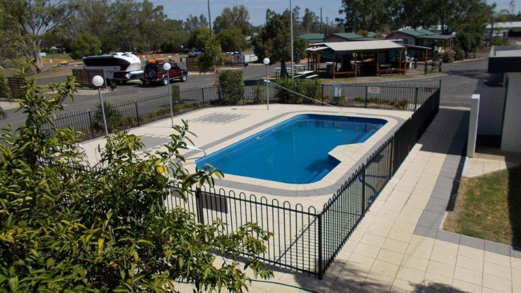 Roma Big Rig Tourist Park Hotel Exterior foto
